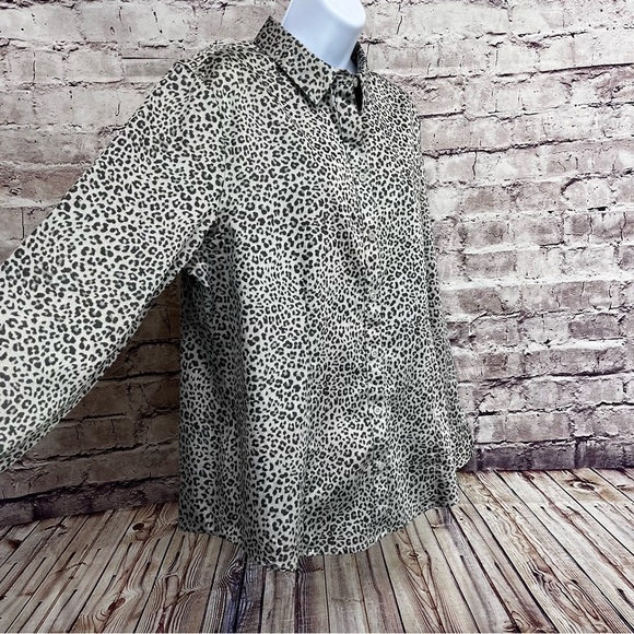 Chico’s 2 Cool Max Gray Leopard Print Button Long Sleeve Shirt 12/14 - Picture 4 of 9